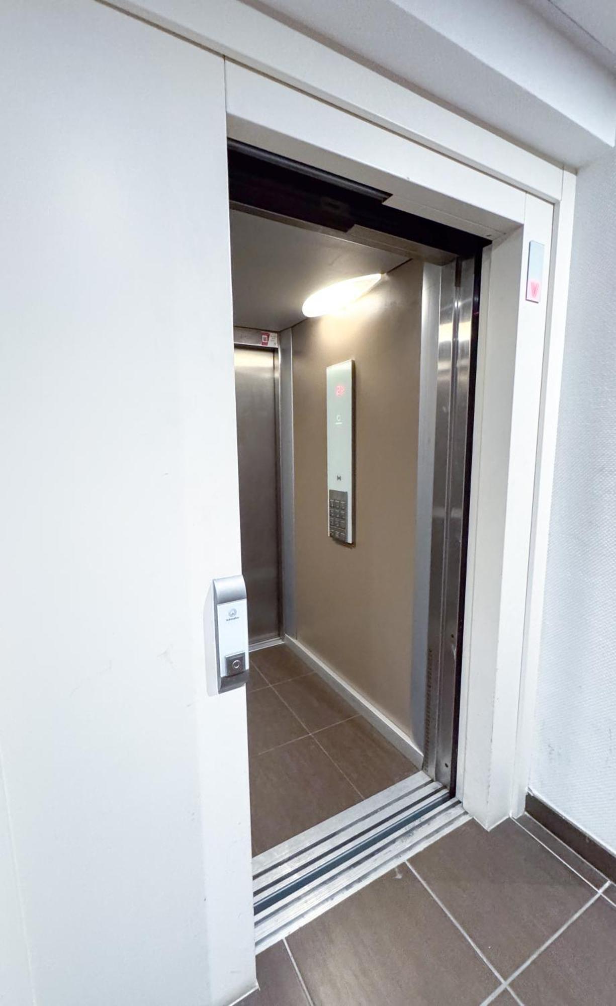 Bel Appartement Climatise & Parking Perpignan Bagian luar foto